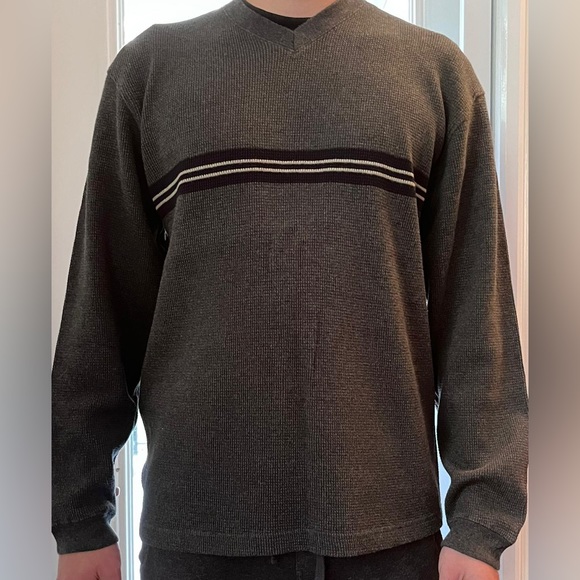 Abercrombie & Fitch V - Neck sweater - Picture 1 of 6